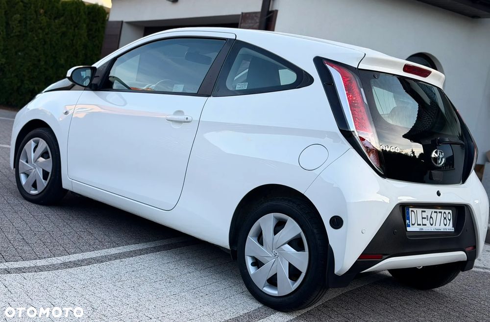 Toyota Aygo x-clusiv - 20