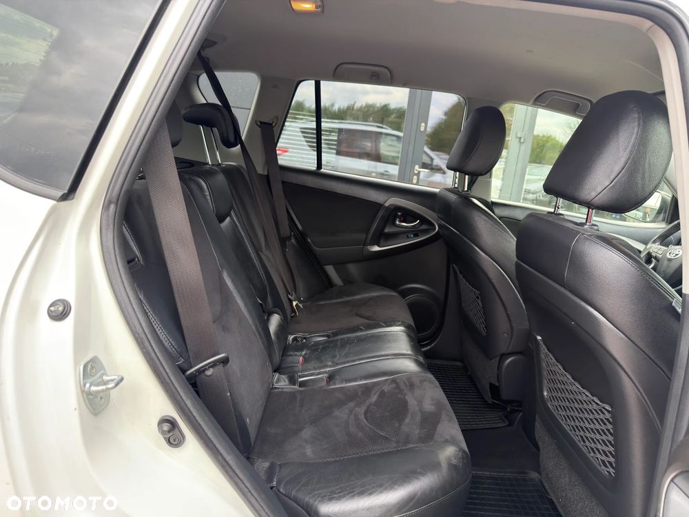 Toyota RAV4 2.0 4x4 - 27