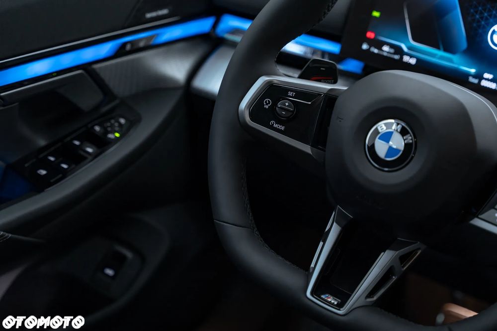 BMW Seria 5 520i mHEV M Sport - 36