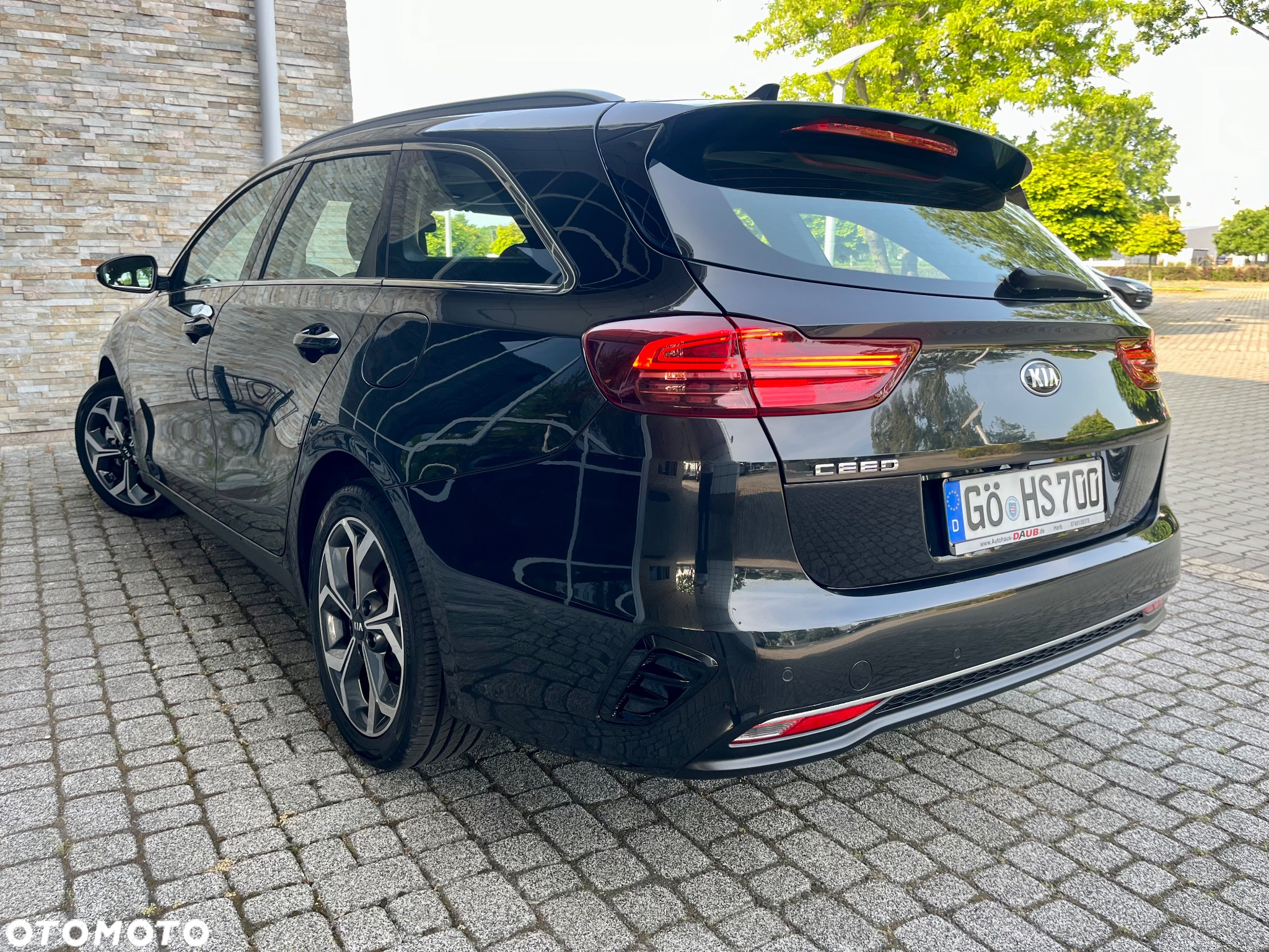 Kia Ceed SW 1.6 CRDi DCT Spirit - 23