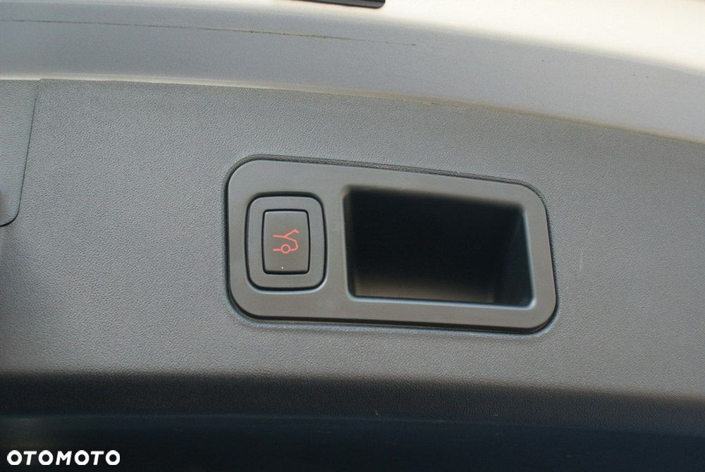 Tesla Model S 75 - 36