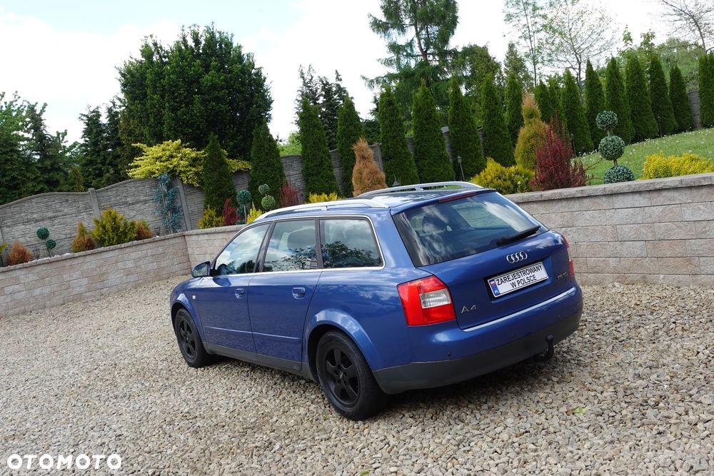 Audi A4 Avant - 4