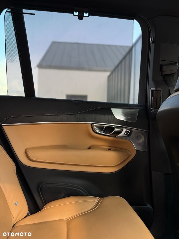 Volvo XC 90 T8 AWD Plug-In Hybrid Inscription 7os - 24