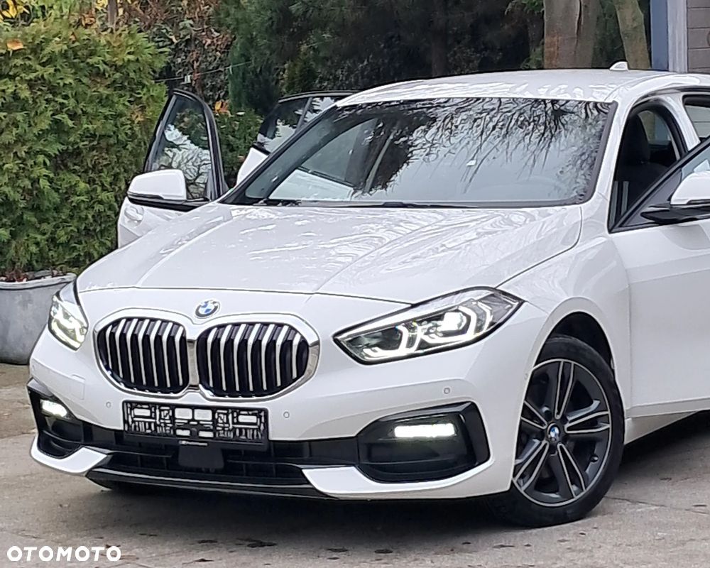 BMW Seria 1 118d ColorVision Edition sport - 33