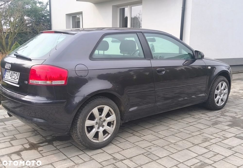 Audi A3 3-drzwiowe 1.6 Ambition - 4