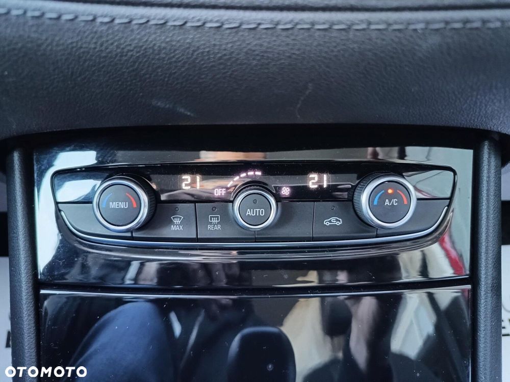 Opel Grandland X 1.2 T GPF Design Line S&S - 23