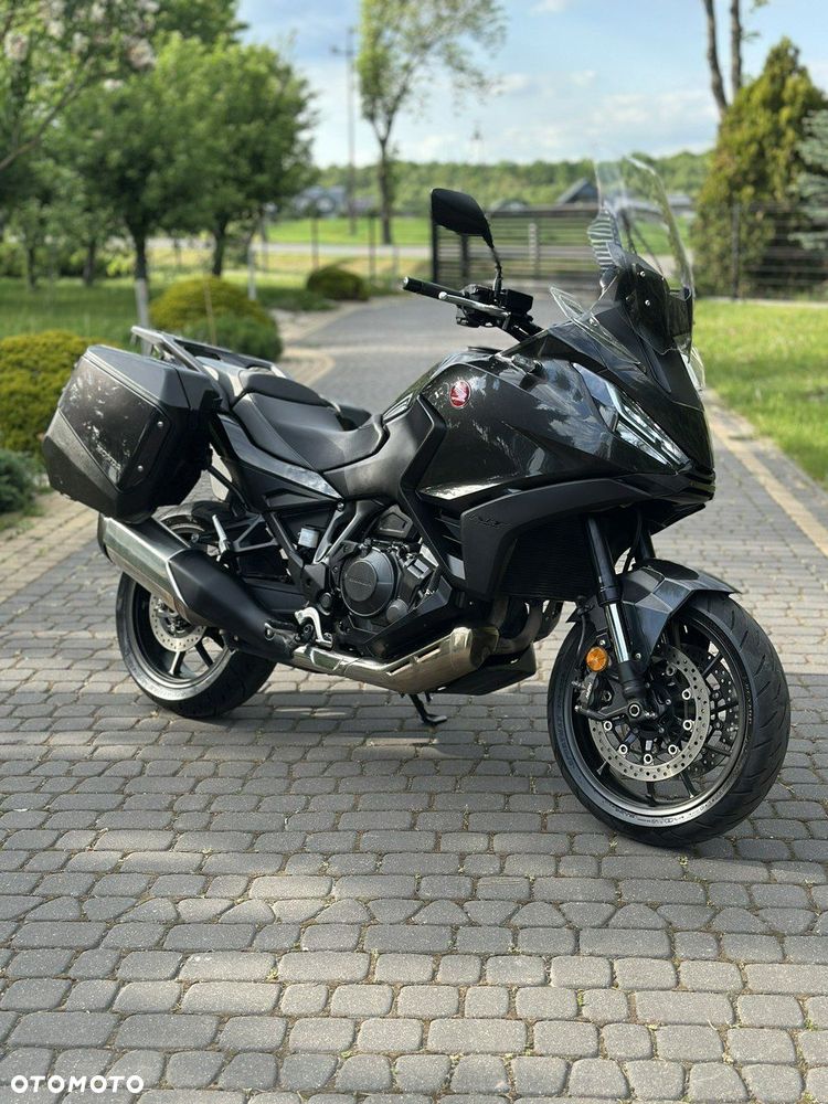Honda NT - 23