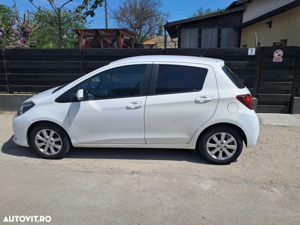 Toyota Yaris 1.3 VVT-i Luna - 2