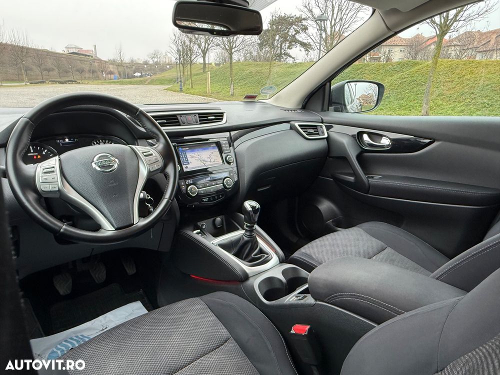 Nissan Qashqai 1.6 DCI ALL-MODE 4x4i N-Connecta - 35