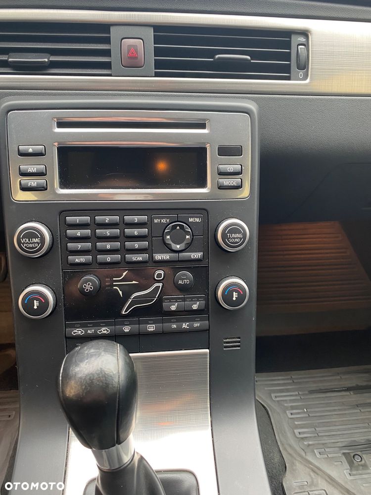Volvo V70 2.0 - 10