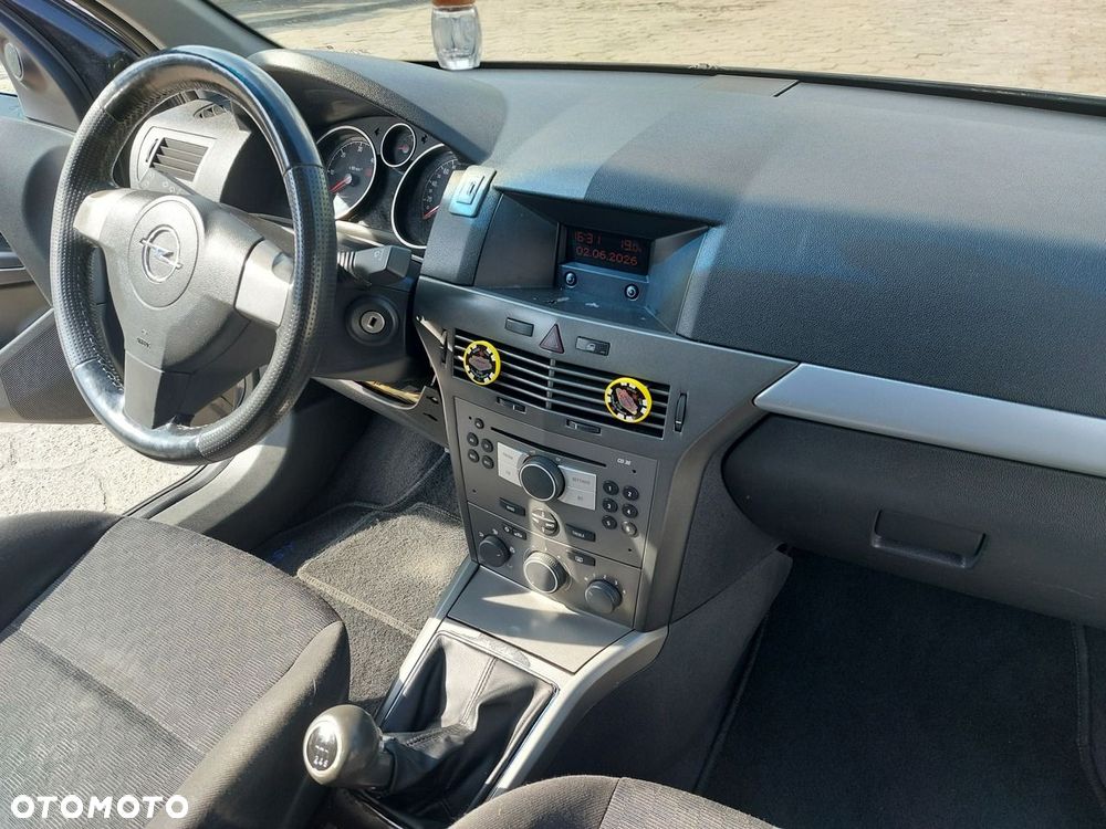 Opel Astra - 16