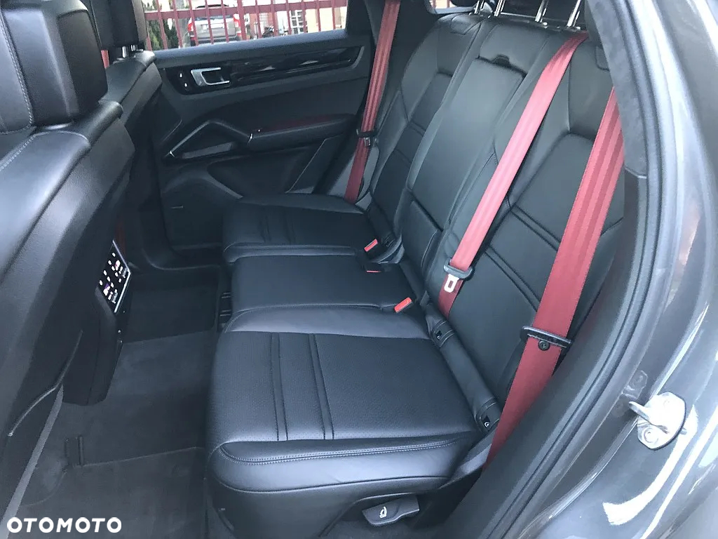 Porsche Cayenne GTS Tiptronic S - 11