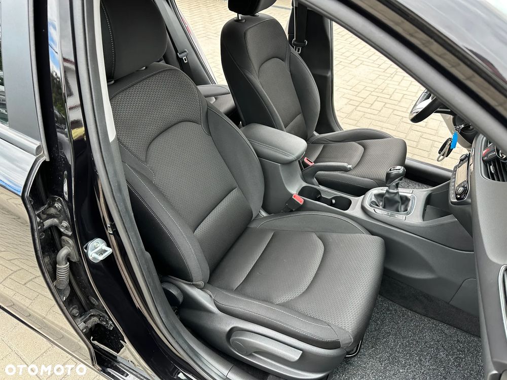 Hyundai i30 - 24