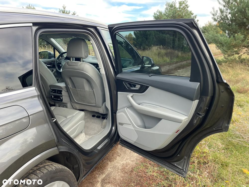 Audi Q7 3.0 TFSI Quattro Tiptr - 14