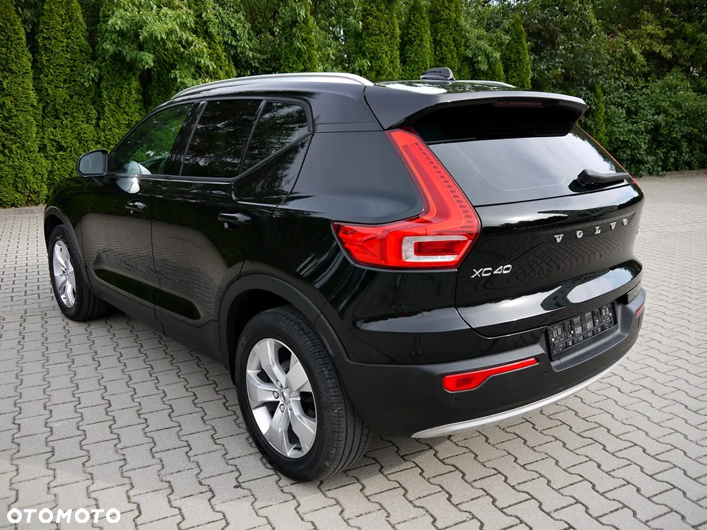 Volvo XC 40 T3 Momentum - 4