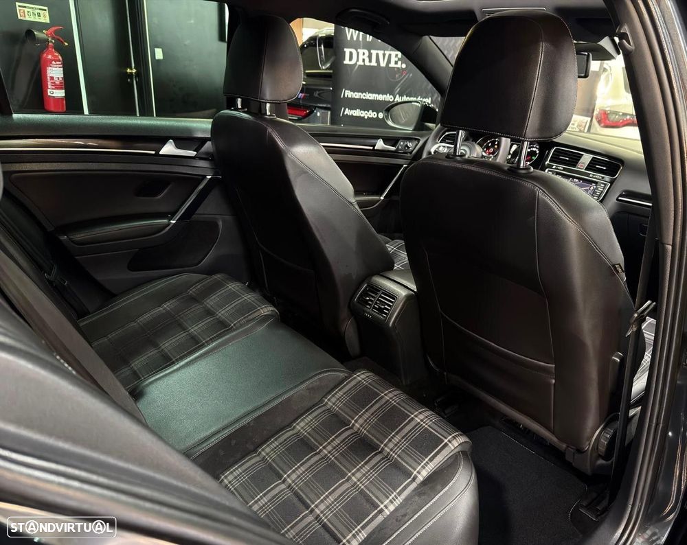 VW Golf 2.0 TDI GTD DSG - 12