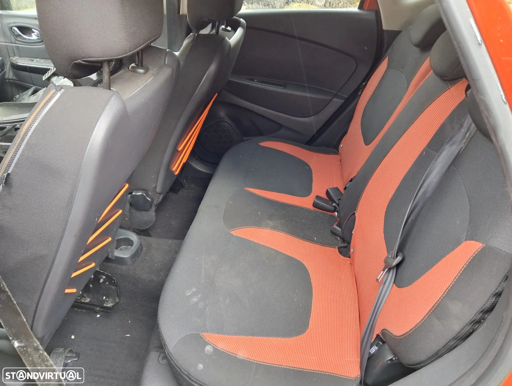 Renault Captur 1.5 dci ano 2015 - 8
