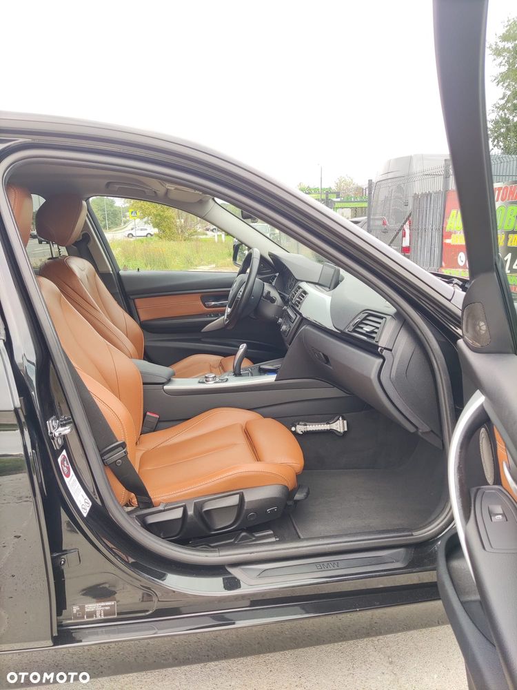BMW Seria 3 320i Sport Line - 15