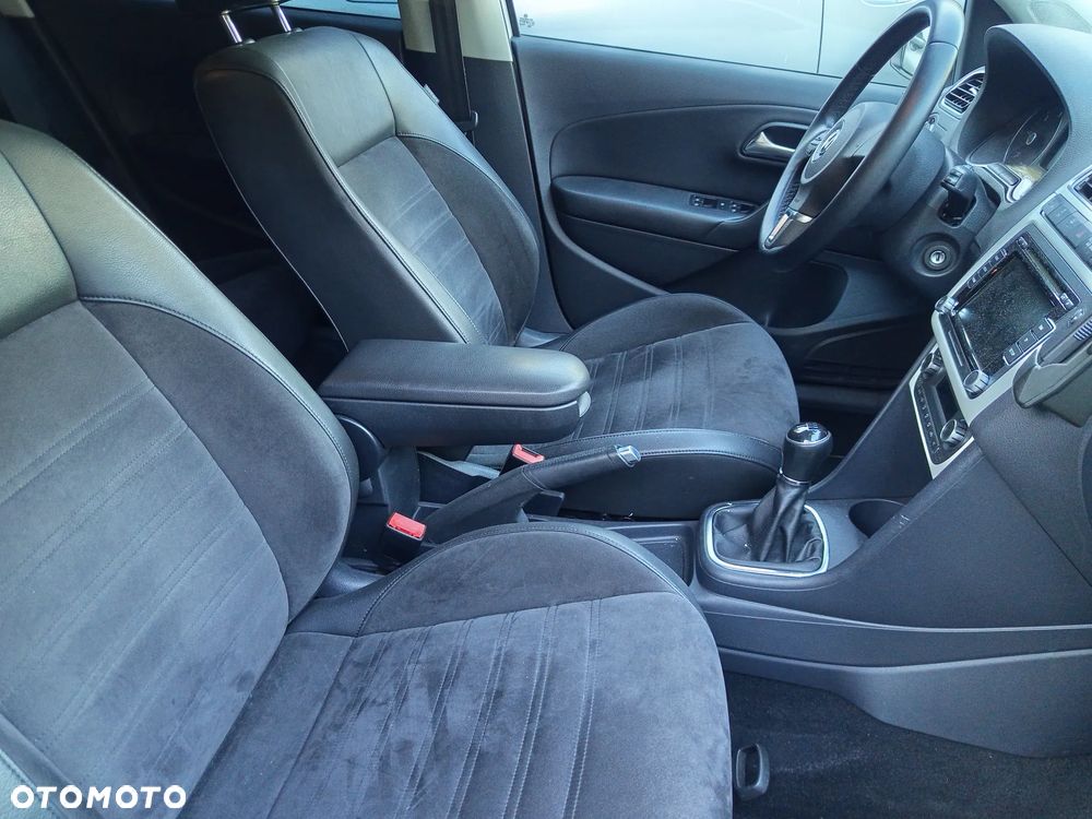 Volkswagen Polo - 14