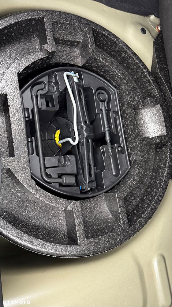 Peugeot 208 1.2 PureTech Access - 25