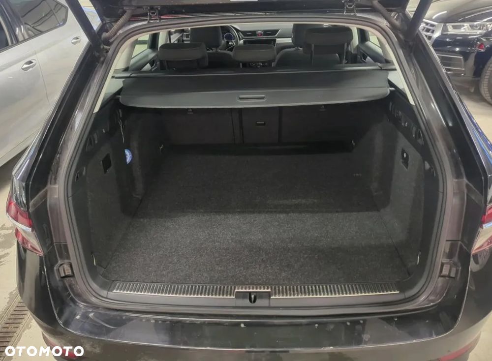 Skoda Superb 1.4 TSI Plug-In Hybrid Style DSG - 13