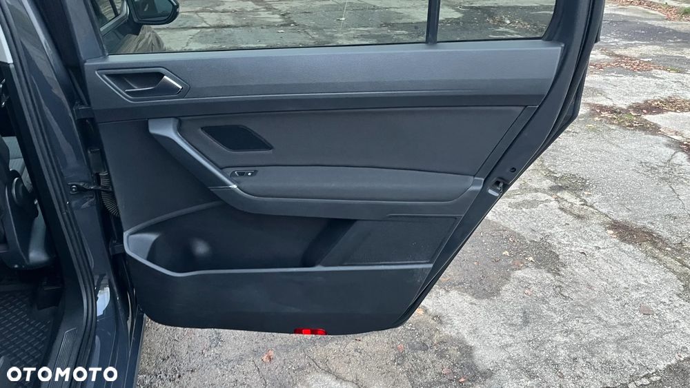 Volkswagen Touran 2.0 TDI SCR (BlueMotion Technology) DSG Highline - 16