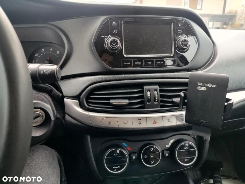 Fiat Tipo 1.4 T-Jet Easy - 13