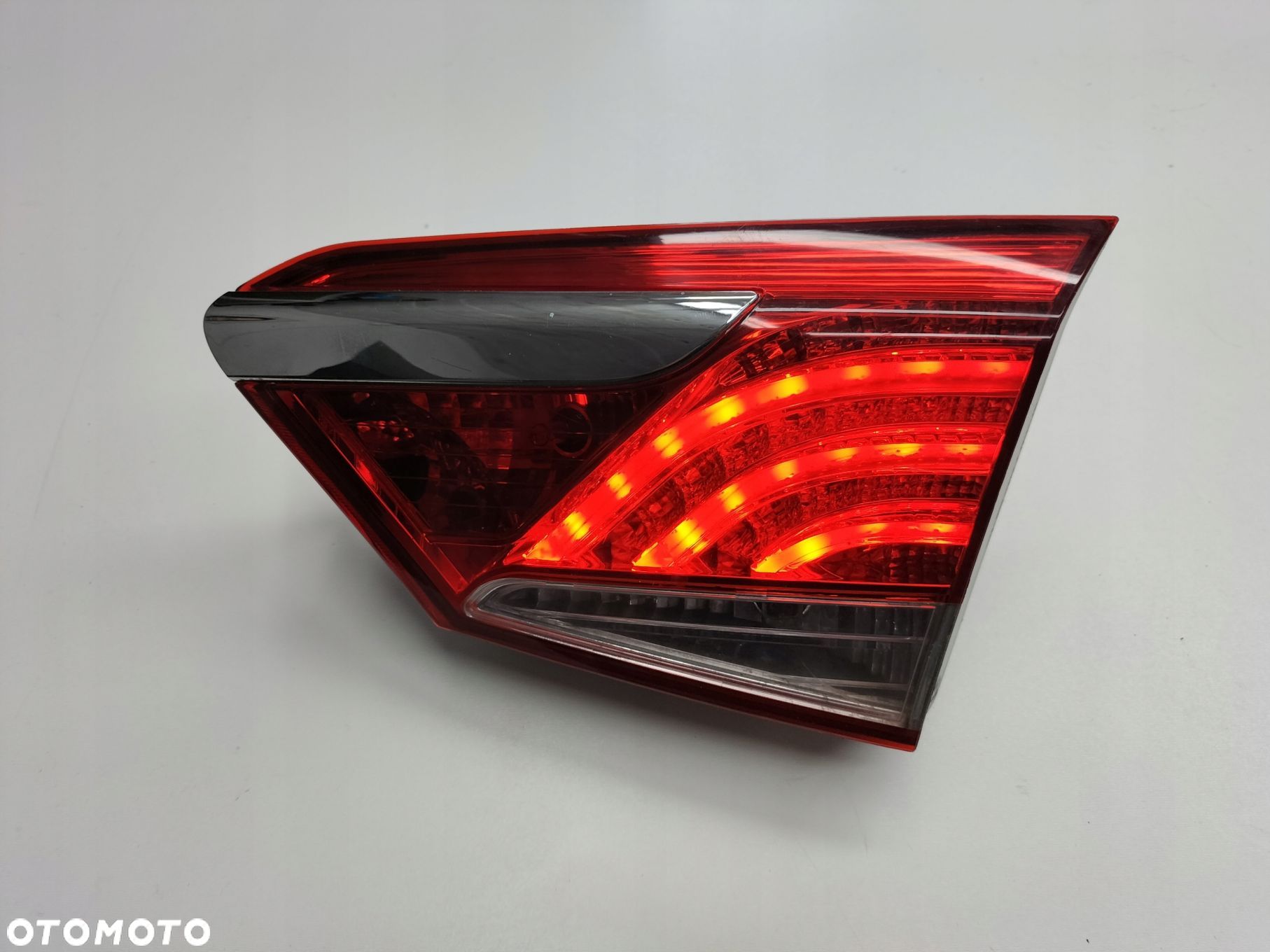 HYUNDAI I40 LED lampa prawa tylna tył w klapę 92404-3Z001 - 1