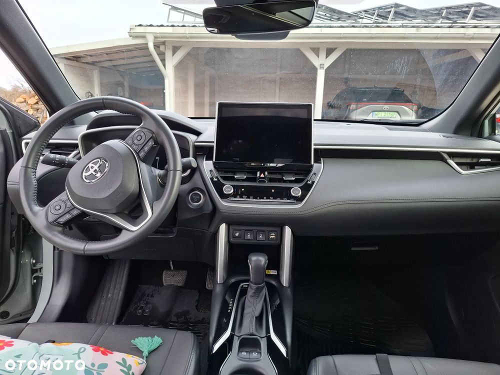 Toyota Corolla Cross 2.0 Hybrid Executive - 10