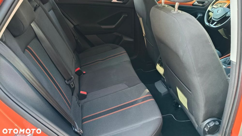 Volkswagen T-Roc 1.5 TSI OPF DSG ACTIVE - 18