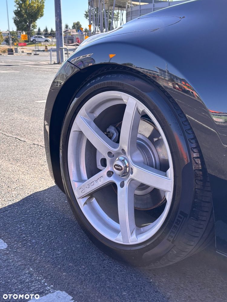 Nissan 370 Z - 8