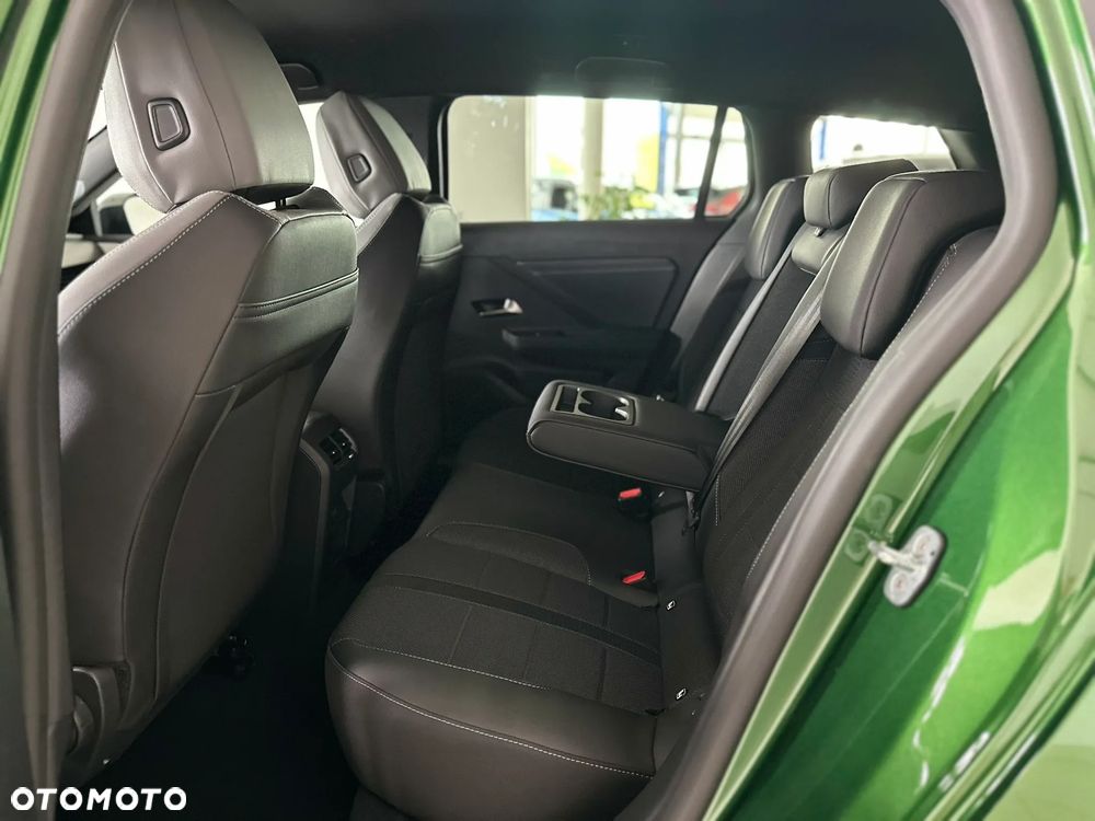 Opel Astra 1.2 T mHEV GS eDTC - 10