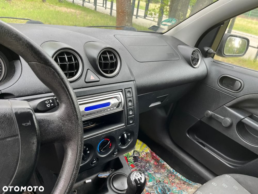 Ford Fiesta 1.3 - 12