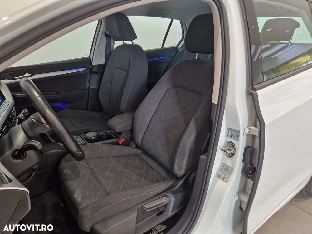 Volkswagen Golf 1.5 eTSI ACT DSG MHEV Life - 11