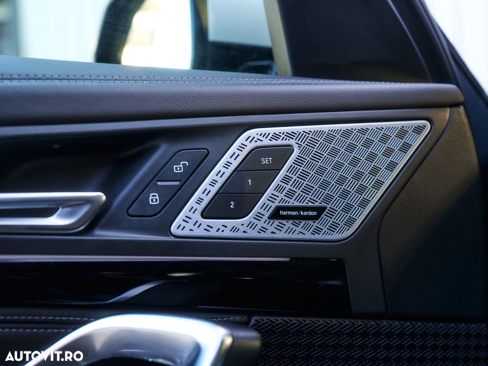 BMW X1 sDrive18d AT - 19