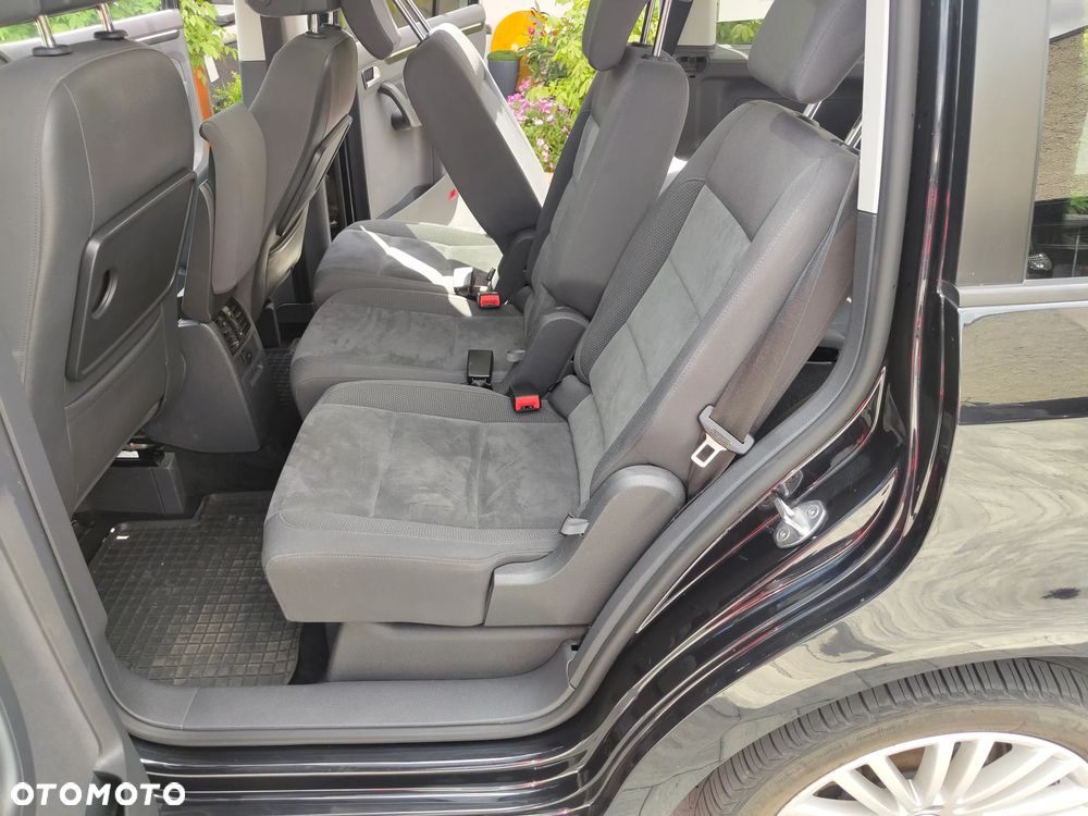 Volkswagen Touran 2.0 TDI DPF Comfortline DSG - 24