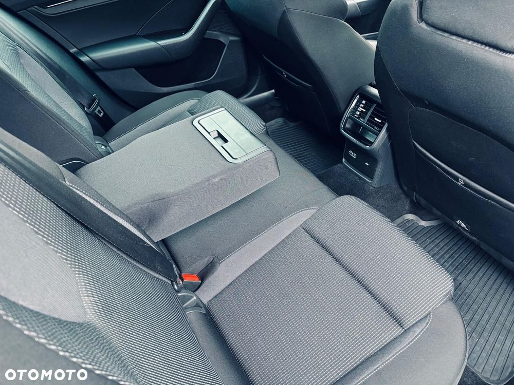 Skoda Octavia 2.0 TDI SCR Ambition - 17