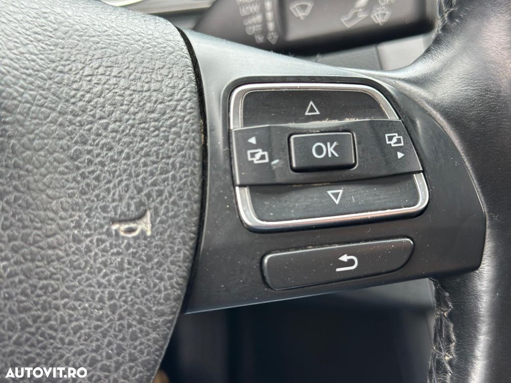 Volkswagen Passat 2.0 TDI Comfortline DPF - 28
