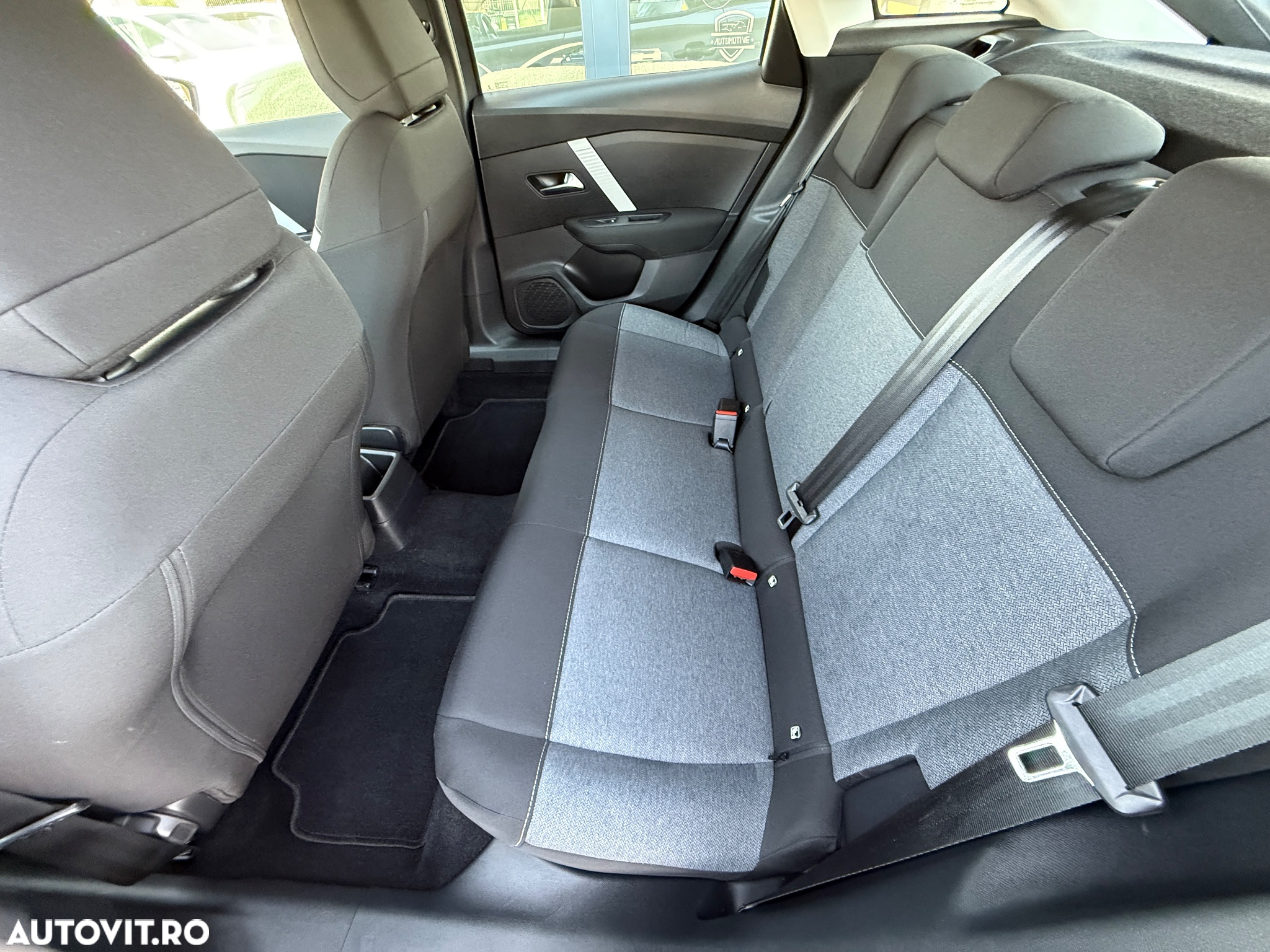 Citroën C4 PureTech 100 Stop&Start LIVE PACK - 19