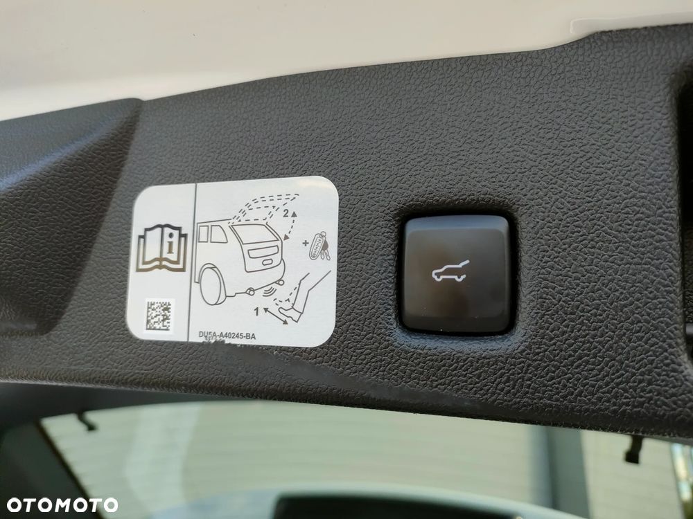 Ford Kuga 2.0 EcoBlue 4x4 TITANIUM - 36