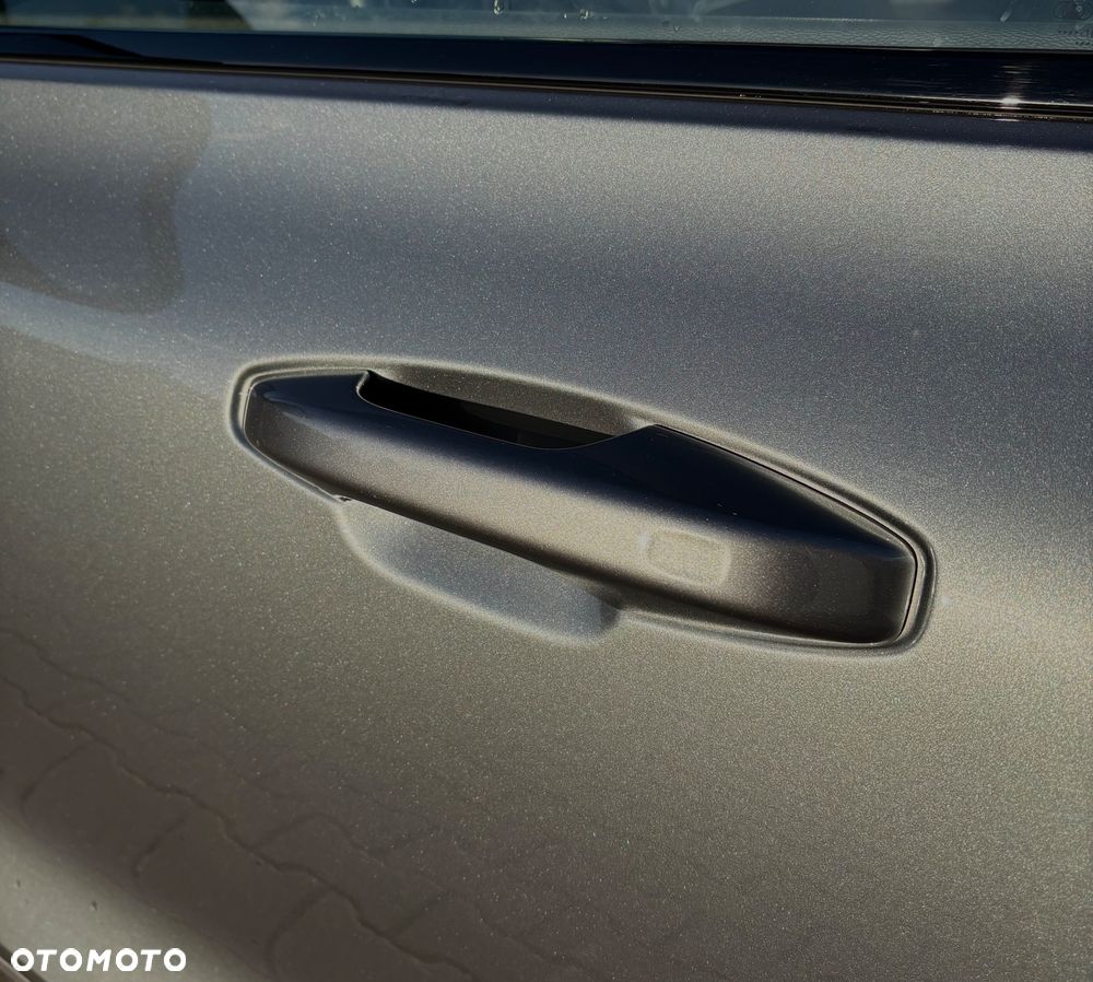 Volvo S60 T5 R-Design - 16