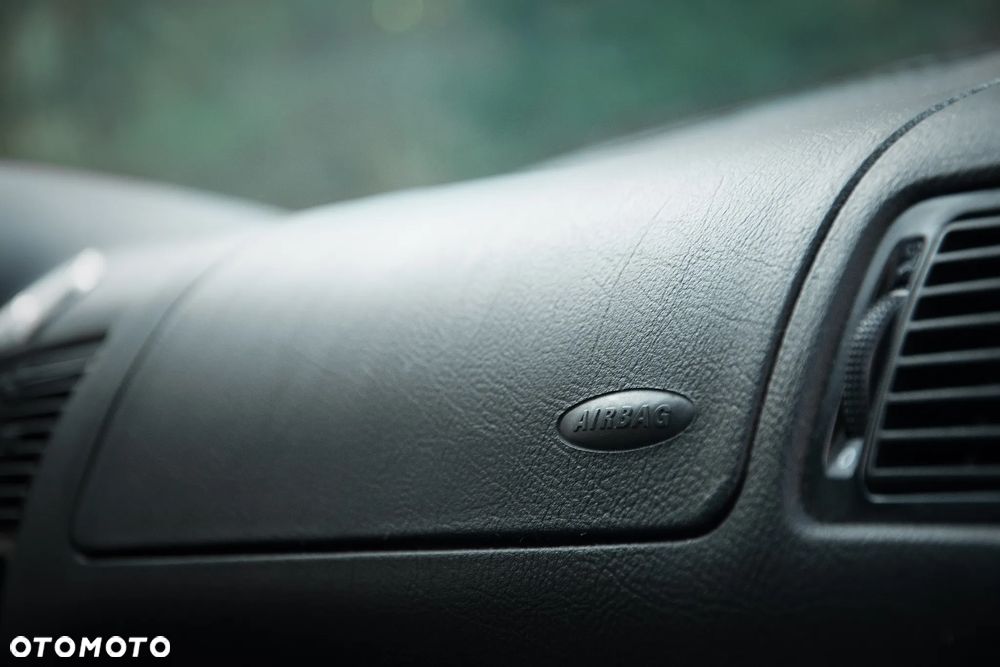 Volkswagen Golf - 19