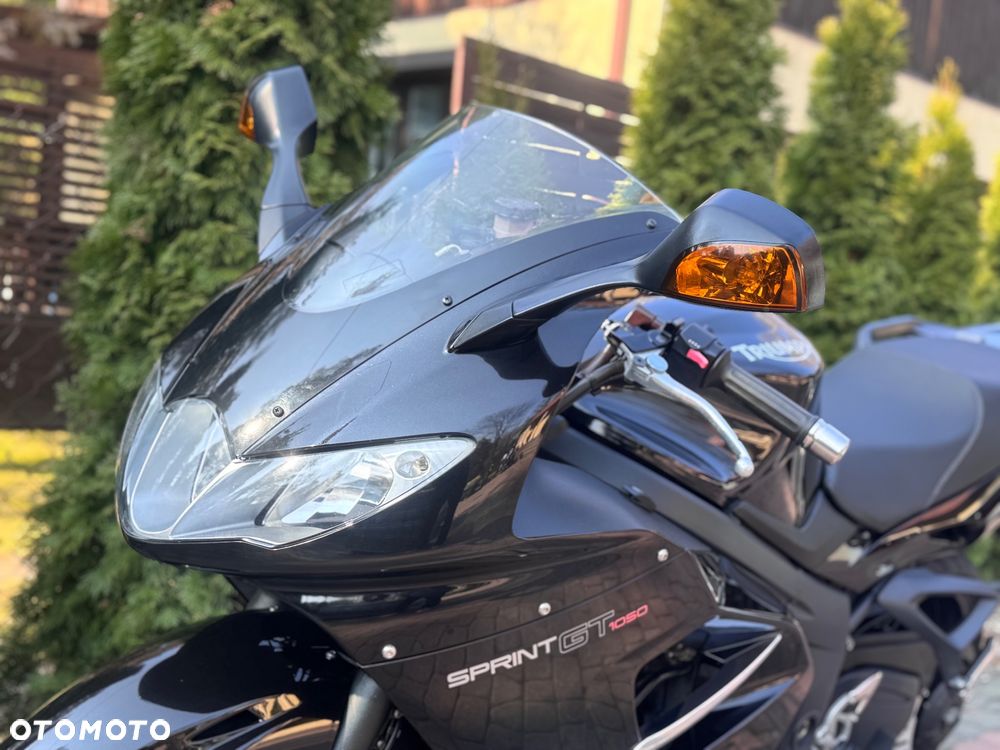 Triumph Sprint - 11