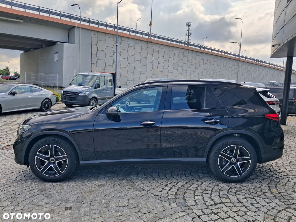 Mercedes-Benz GLC 220 d mHEV 4-Matic AMG Line - 4