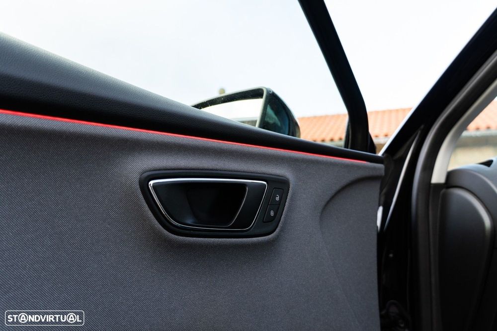 SEAT Leon 1.6 TDI S&S Style - 39