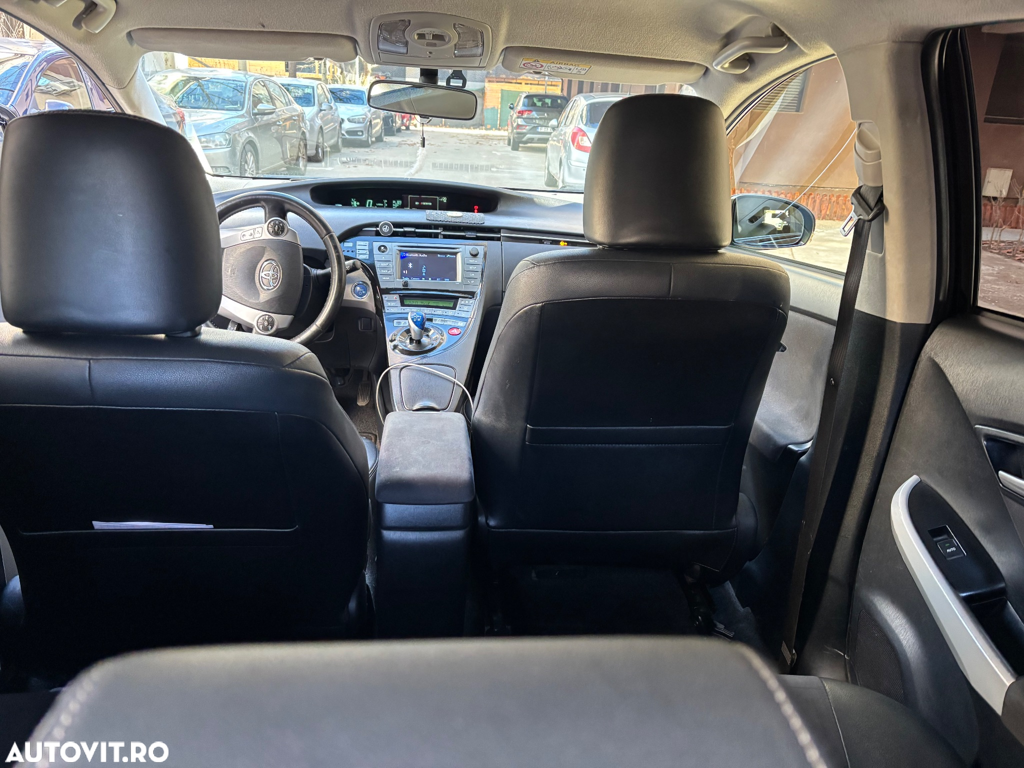 Toyota Prius (Hybrid) - 7