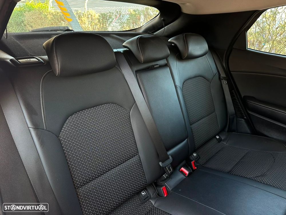Kia XCeed 1.6 GDi PHEV Tech - 10