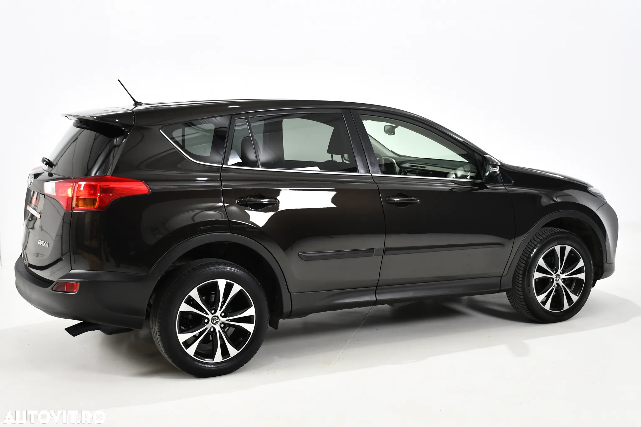 Toyota RAV4 2.0 D-4D 2WD Executive - 2