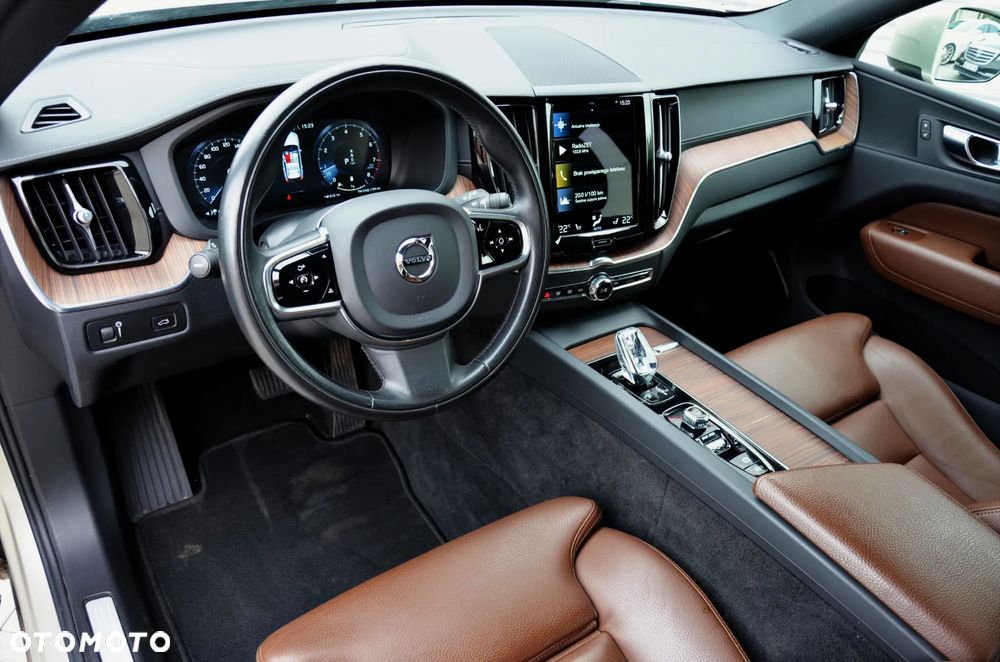 Volvo XC 60 B4 B Geartronic Inscription - 17
