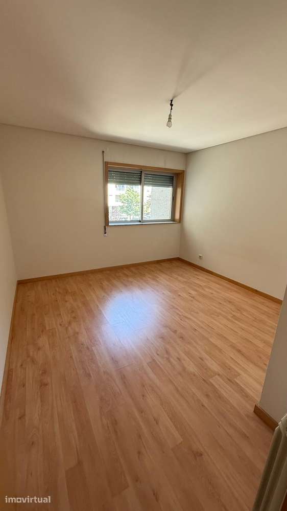 T1+1 Santa Marinha Vila Nova de Gaia (DARTY) - Grande imagem: 5/8